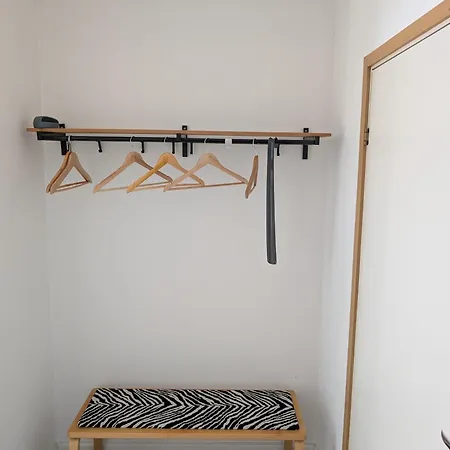 Apartment Remontoitu Kaksio Helsingissae - Juna 12min *